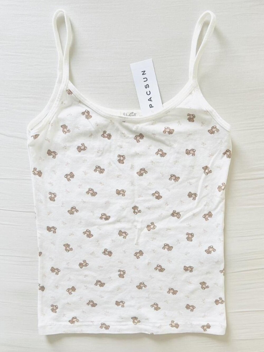 BNWT Brandy Melville-John Galt Brown Teddy Bear Pink Ribbon White Skylar Tank